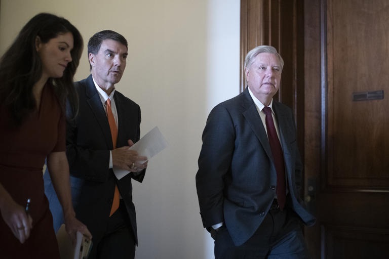 Graham asks Supreme Court to block his Georgia 2020 election testimony