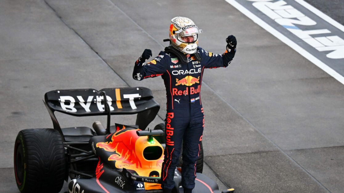 Une finition bizarre au GP du Japon voit Verstappen à nouveau couronné champion de F1